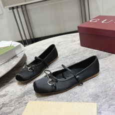 Gucci Low Shoes